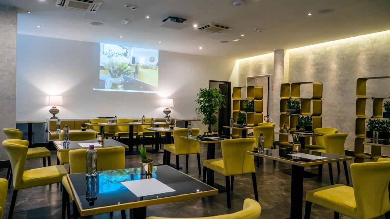 Hotel Up Wellness & Spa Foggia Dış mekan fotoğraf